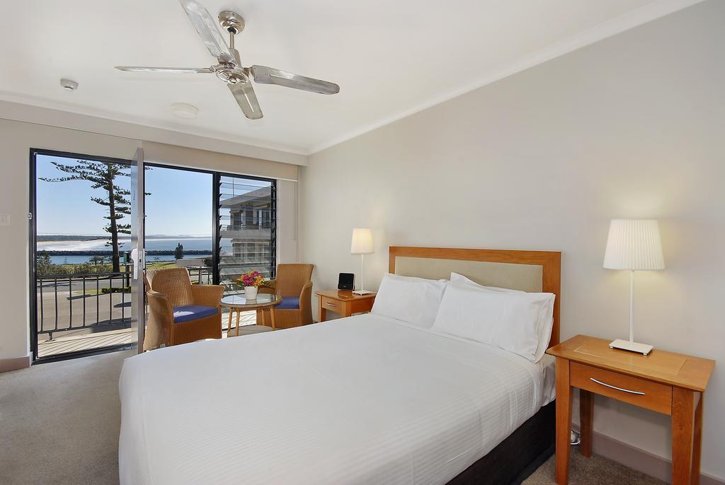 Отель Ibis Styles Порт-Маккуори Экстерьер фото